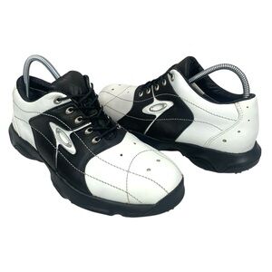 Oakley Men’s 9.5‎ Black White Leather Golf Shoes Vintage Spiked Sole